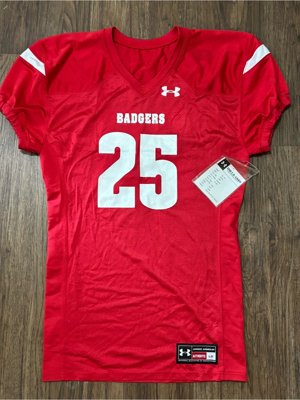 Under Armour Wisconsin Badgers #25 Football Jersey Red Size L NWT